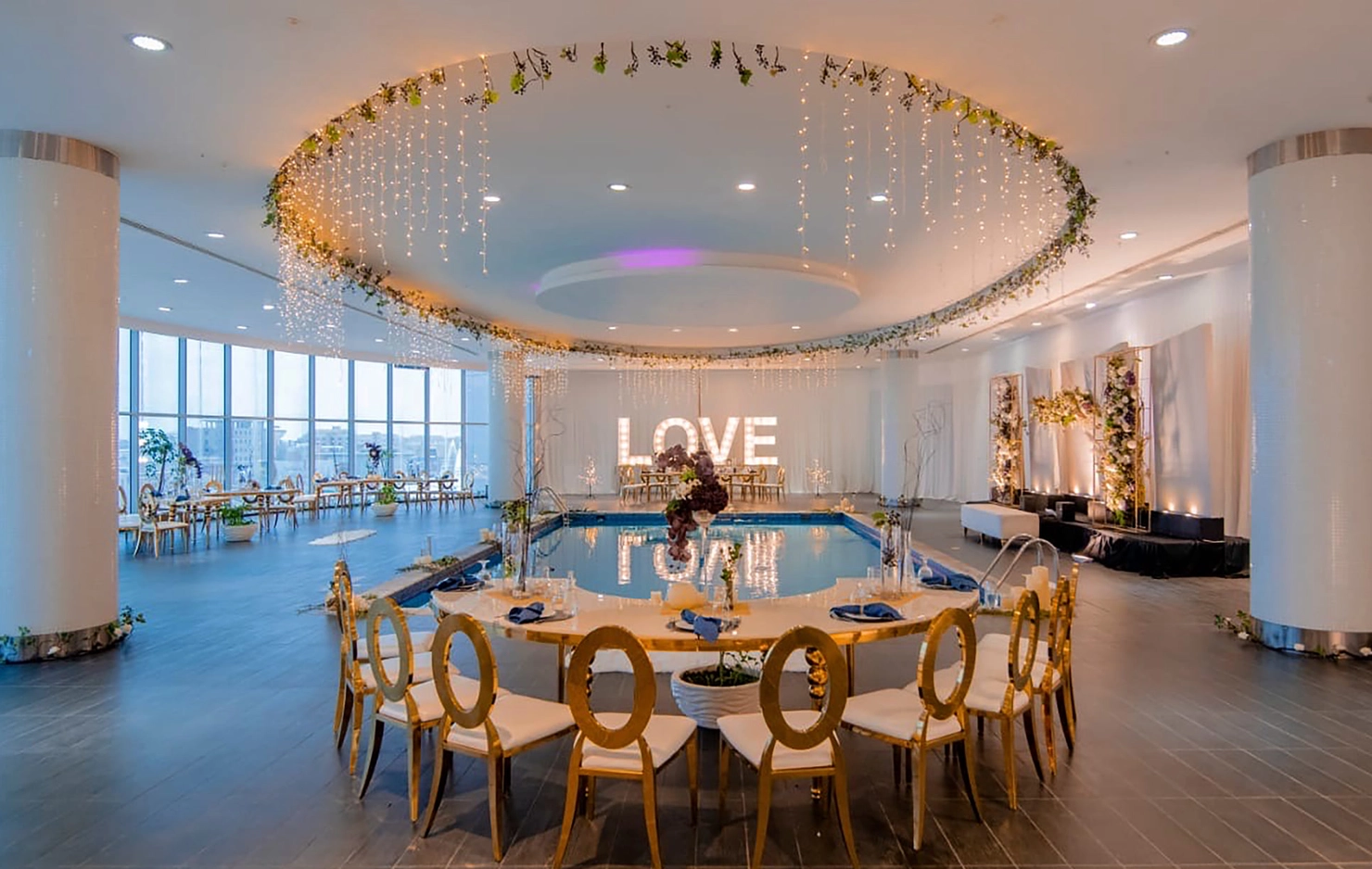 Image gallery marquee